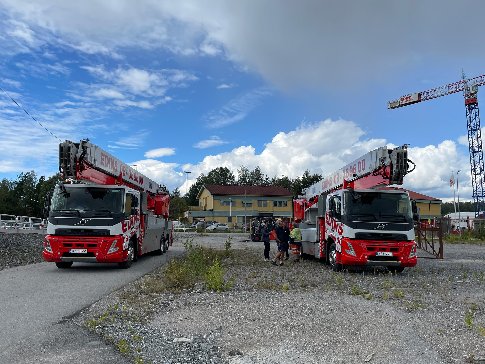 Två Klaas K2500 utanför Edins Kranar i Järfälla.